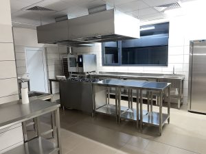 Основе плот и прозорец